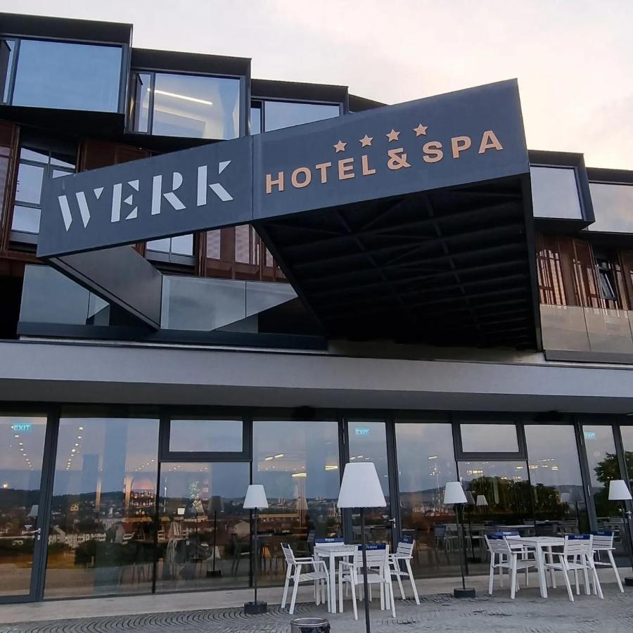 Werk Hotel & Spa Хунедоара Екстер'єр фото