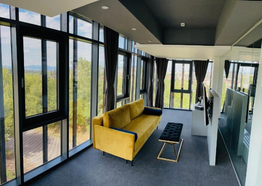 Werk Hotel & Spa Хунедоара Екстер'єр фото